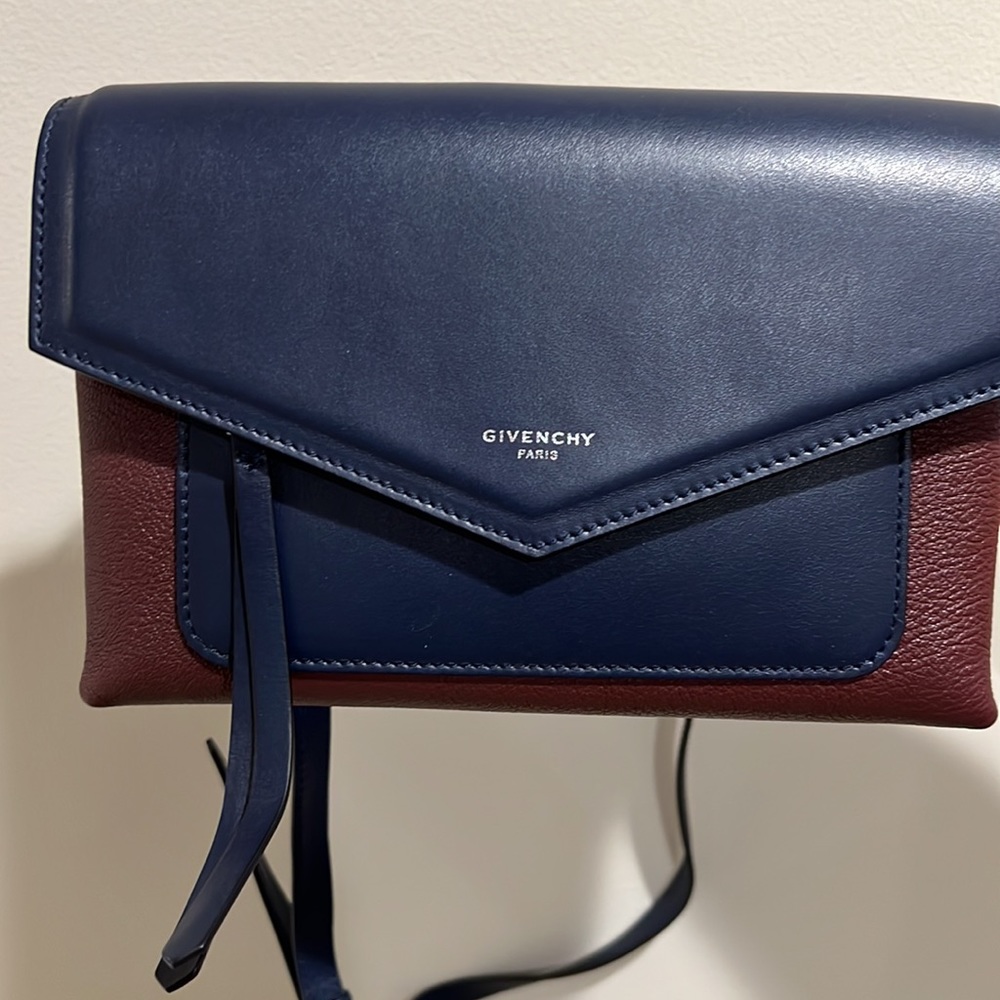 Givenchy by Duetto Crossbody Leather Bag